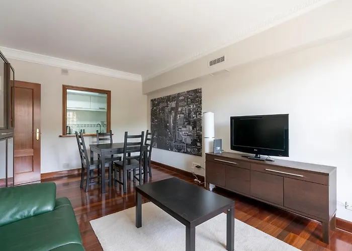 Zubia Apartment By People Rentals